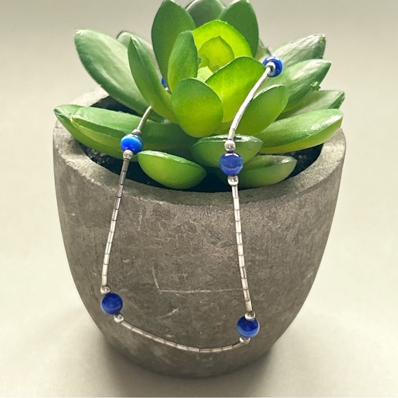 Vintage Liquid Silver Blue Cats Eye Necklace - Picture 4 of 9